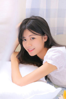 25岁的女高中生